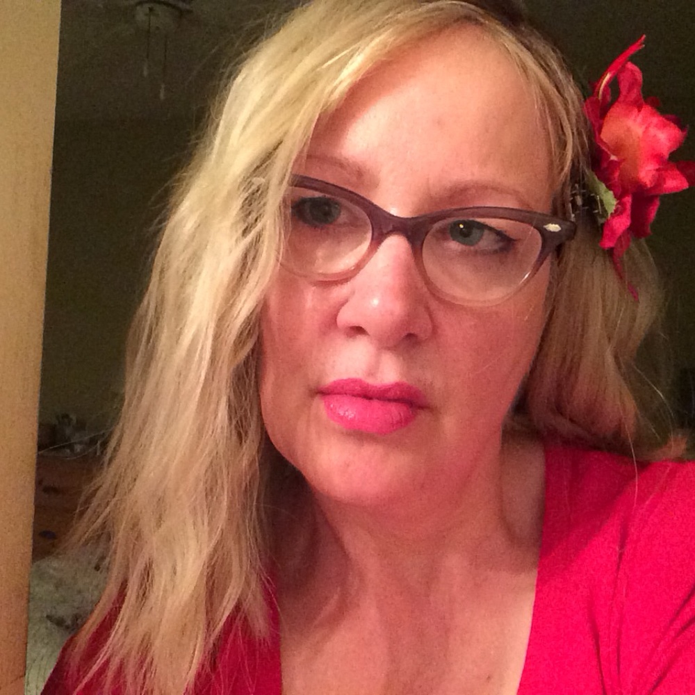 Meet your Posher, Gillian